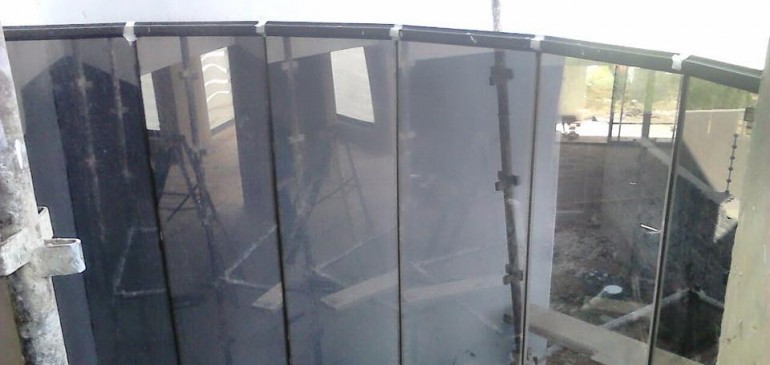 Spiral staircase window fitting