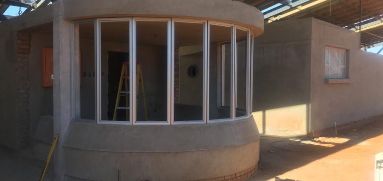 Edenpark Swimming Pool